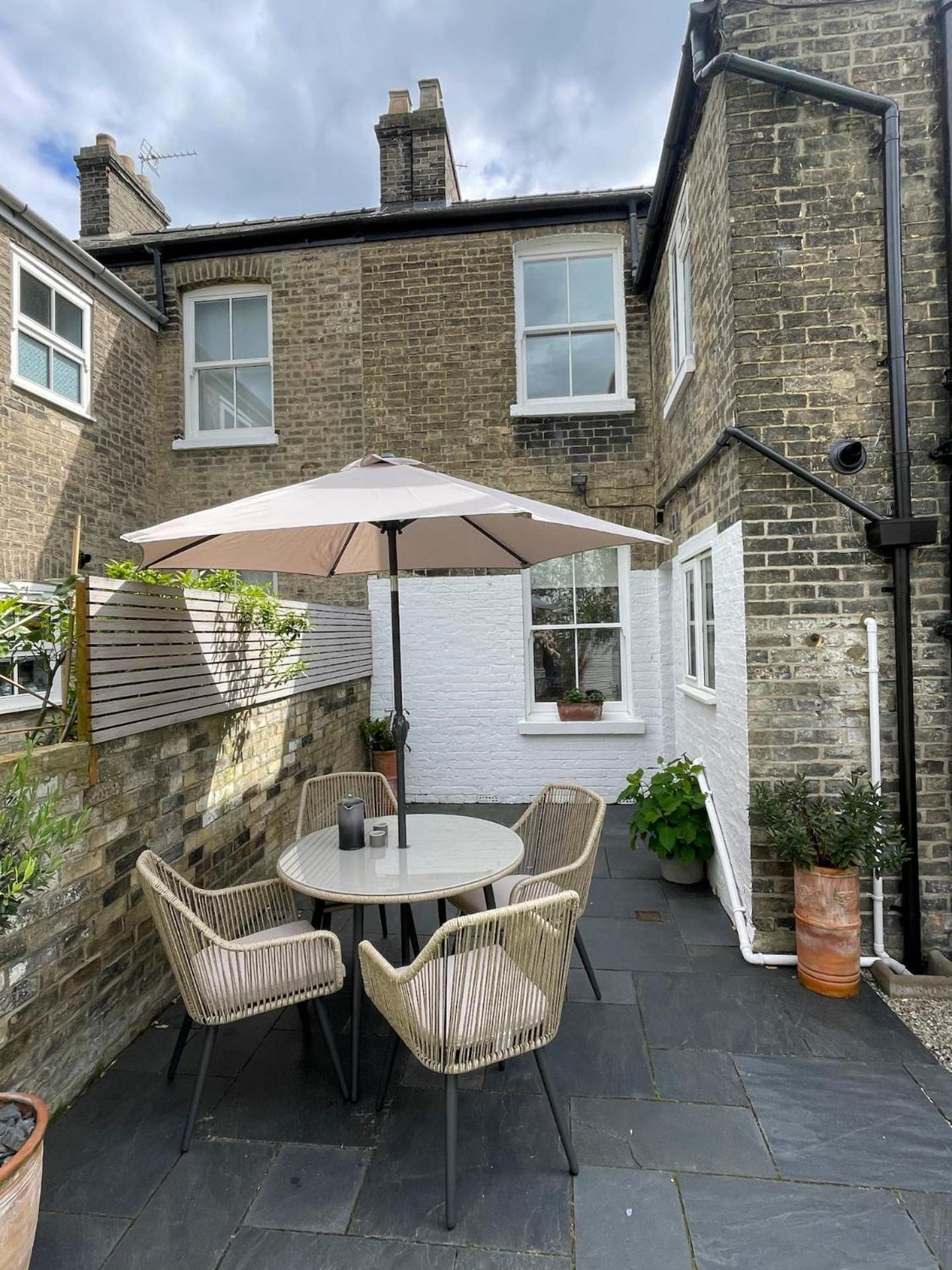 Fantastic Victorian House, Excellent City Location - Cambridge Homehost Ngoại thất bức ảnh